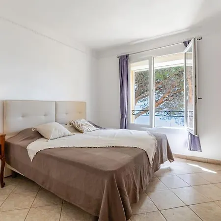 Apartment Le Manon, Vue Imprenable Sur La Baie Du Lavandou *